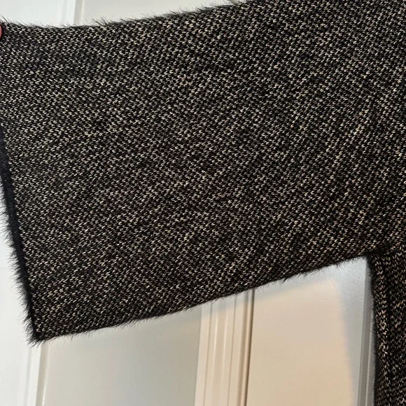 The Softest Women's Sleeping on Snow Metallic Shawl - Picture 4 of 11